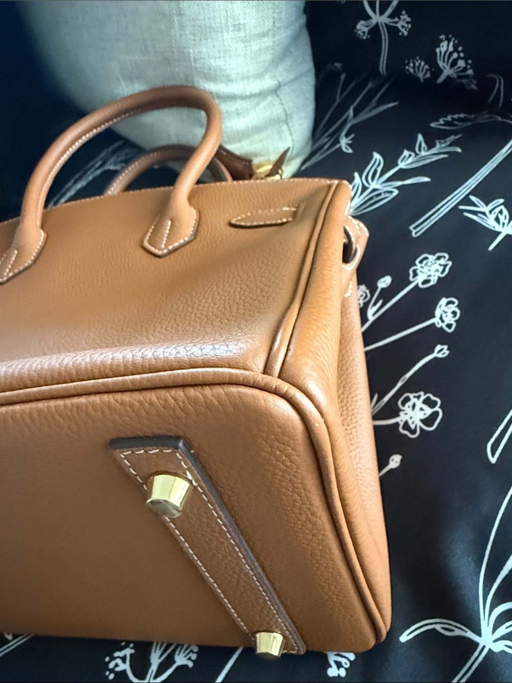 Classic Leather Top-Handle Bag in Tan - Picture 7 of 11